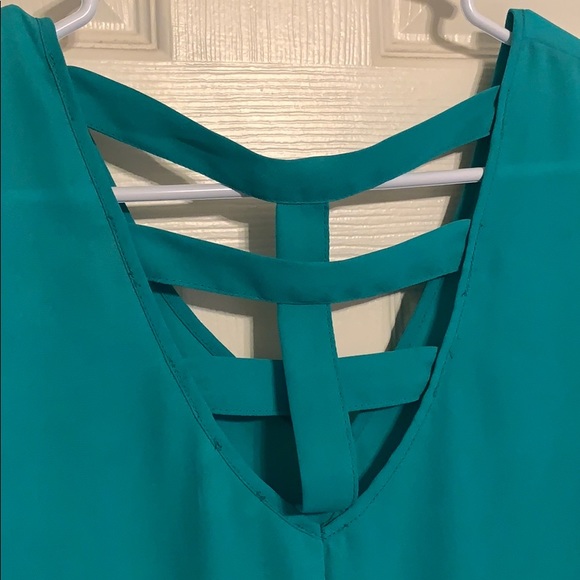 Cut me open back top - Picture 4 of 5